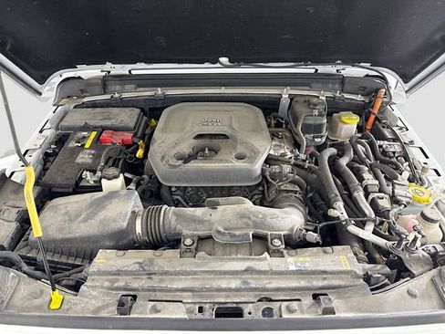 Used 2023 Jeep Wrangler Unlimited Sahara w/ Cold Weather Group image 28