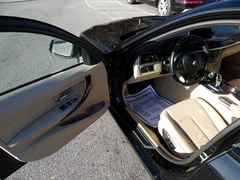 Used 2013 BMW 328i 4dr Sdn 328i RWD image 9