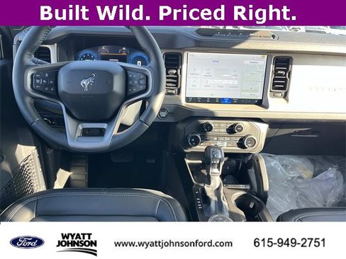 New 2025 Ford Bronco Outer Banks w/ Sasquatch Package image 12