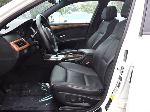 Used 2009 BMW 528i xDrive Sedan AWD/4WD image 14