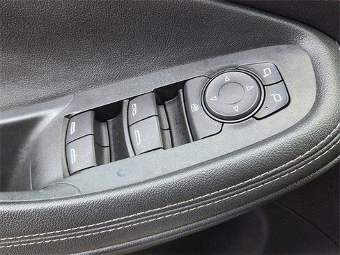 Used 2020 Buick Encore GX Preferred image 17