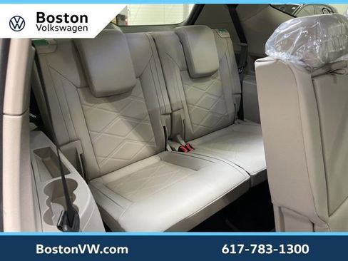 New 2026 Volkswagen Atlas SE image 13