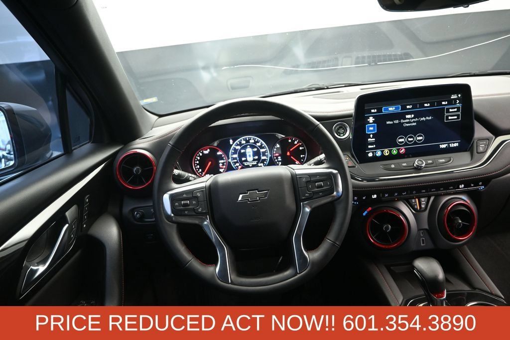 Used 2024 Chevrolet Blazer RS w/ Driver Confidence II Package FWD image 29