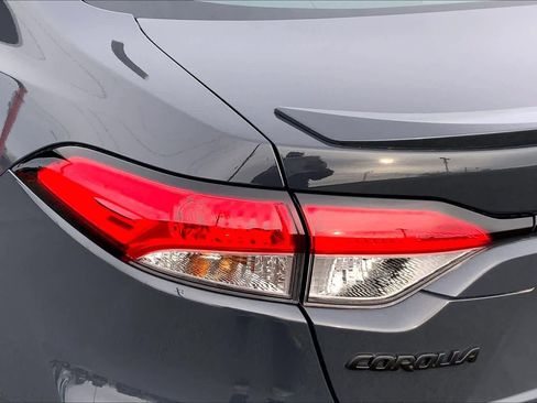 Used 2025 Toyota Corolla SE image 29