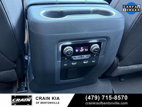 Used 2021 GMC Yukon Denali w/ Denali Premium Package image 28