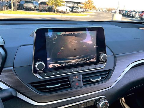 Certified 2025 Nissan Altima 2.5 SV image 27