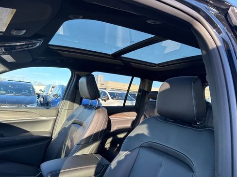 New 2026 Jeep Grand Cherokee Limited image 17