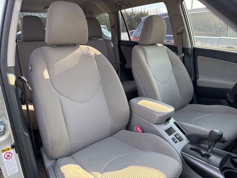 Used 2012 Toyota RAV4 4WD image 11