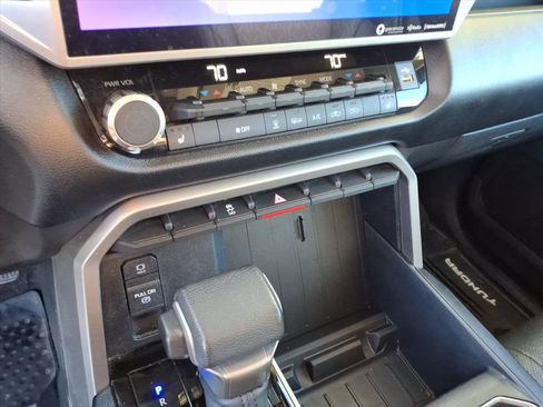 Used 2023 Toyota Tundra SR5 w/ SR5 Premium Package AWD/4WD image 33