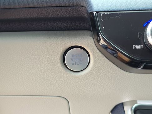 New 2026 Kia Carnival EX FWD image 29