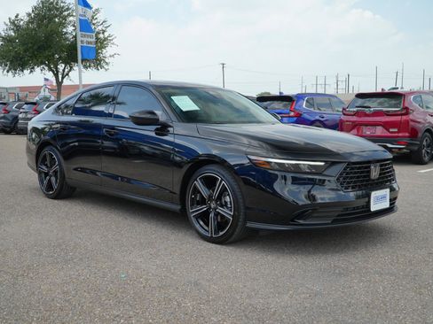 Used 2026 Honda Accord SE image 3