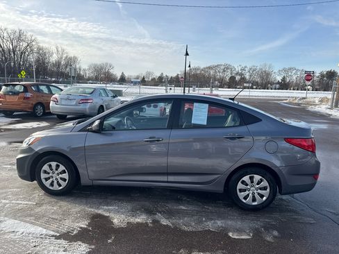 Used 2015 Hyundai Accent GLS image 8