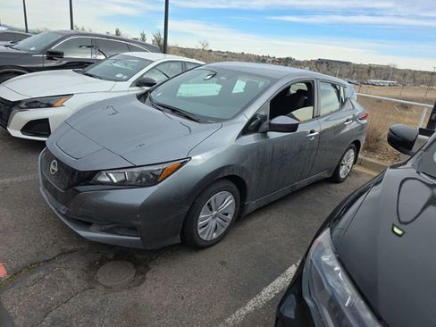 Used 2025 Nissan Leaf S image 1