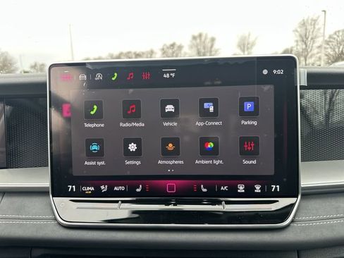 New 2026 Volkswagen Tiguan SE image 25