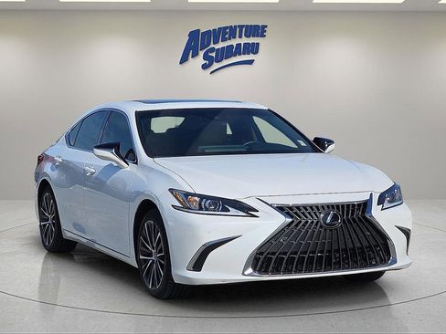 Used 2024 Lexus ES 300h w/ Premium Package image 1