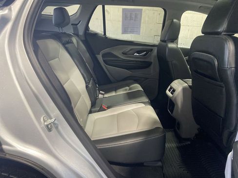 Certified 2022 GMC Terrain SLT w/ Tech Package AWD/4WD image 27