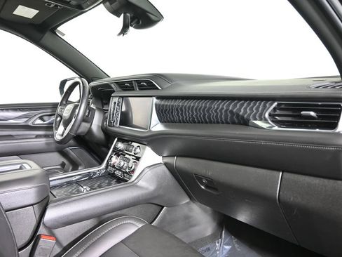 Used 2023 GMC Yukon Denali w/ Advanced Technology Package AWD/4WD image 14