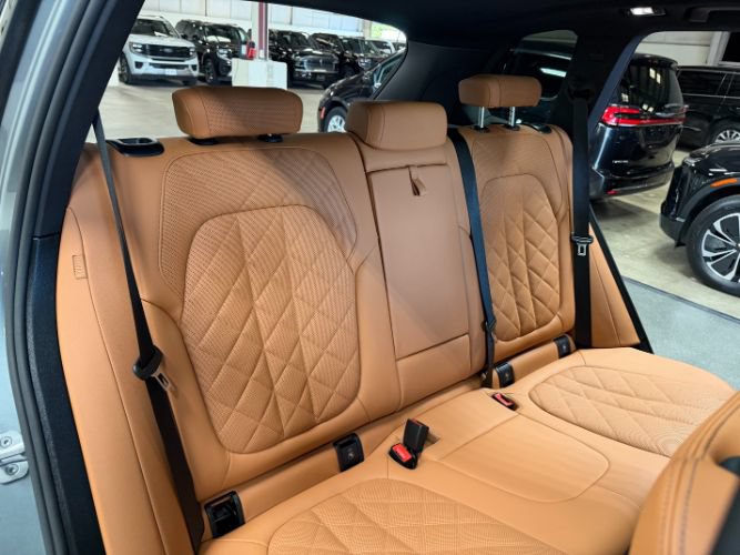 Used 2026 BMW X5 xDrive40i w/ Premium Package AWD/4WD image 33