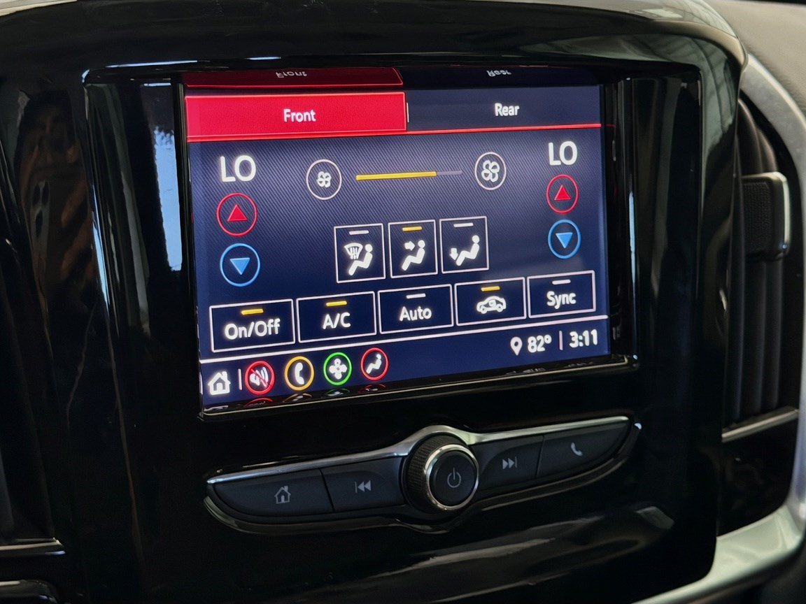 Used 2021 Chevrolet Traverse LS w/ LPO, Floor Liner Package FWD image 9