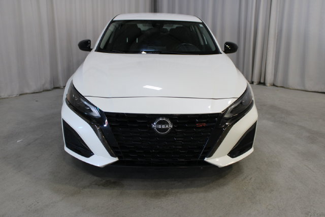 Used 2023 Nissan Altima 2.5 SR AWD/4WD image 23