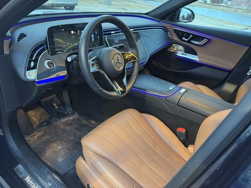 Used 2026 Mercedes-Benz E 350 4MATIC Sedan image 11