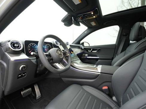 Certified 2025 Mercedes-Benz GLC 300 4MATIC image 37