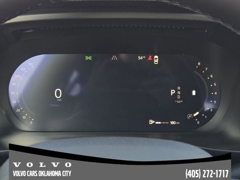 Used 2026 Volvo XC40 B4 Core w/ Protection Package Premier FWD image 15