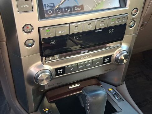 Used 2015 Lexus GX 460 image 21