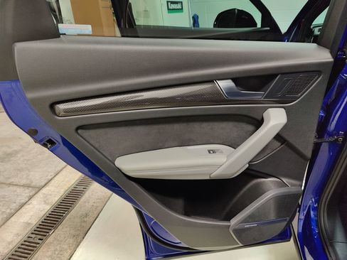 Used 2022 Audi SQ5 Premium Plus w/ Premium Plus Package image 43