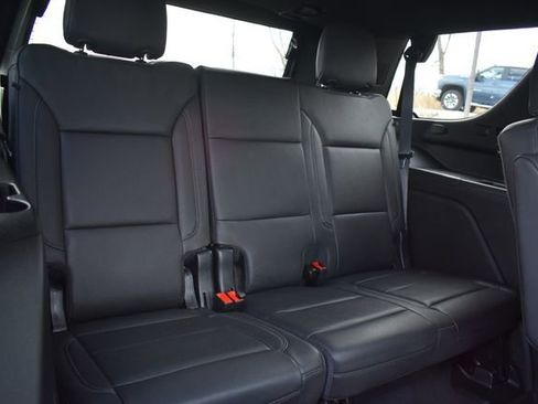 Certified 2024 Chevrolet Tahoe Z71 w/ Luxury Package image 20