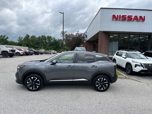 Certified 2025 Nissan Kicks SV AWD/4WD image 40
