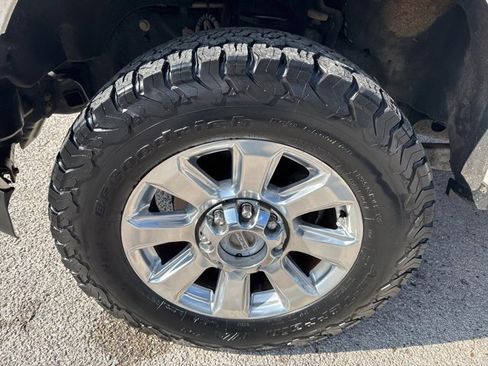 Used 2017 Ford F250 XLT image 4