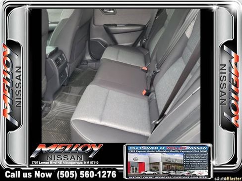 Used 2022 Nissan Rogue SV image 9