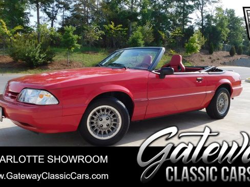 Used 1992 Ford Mustang LX image 1