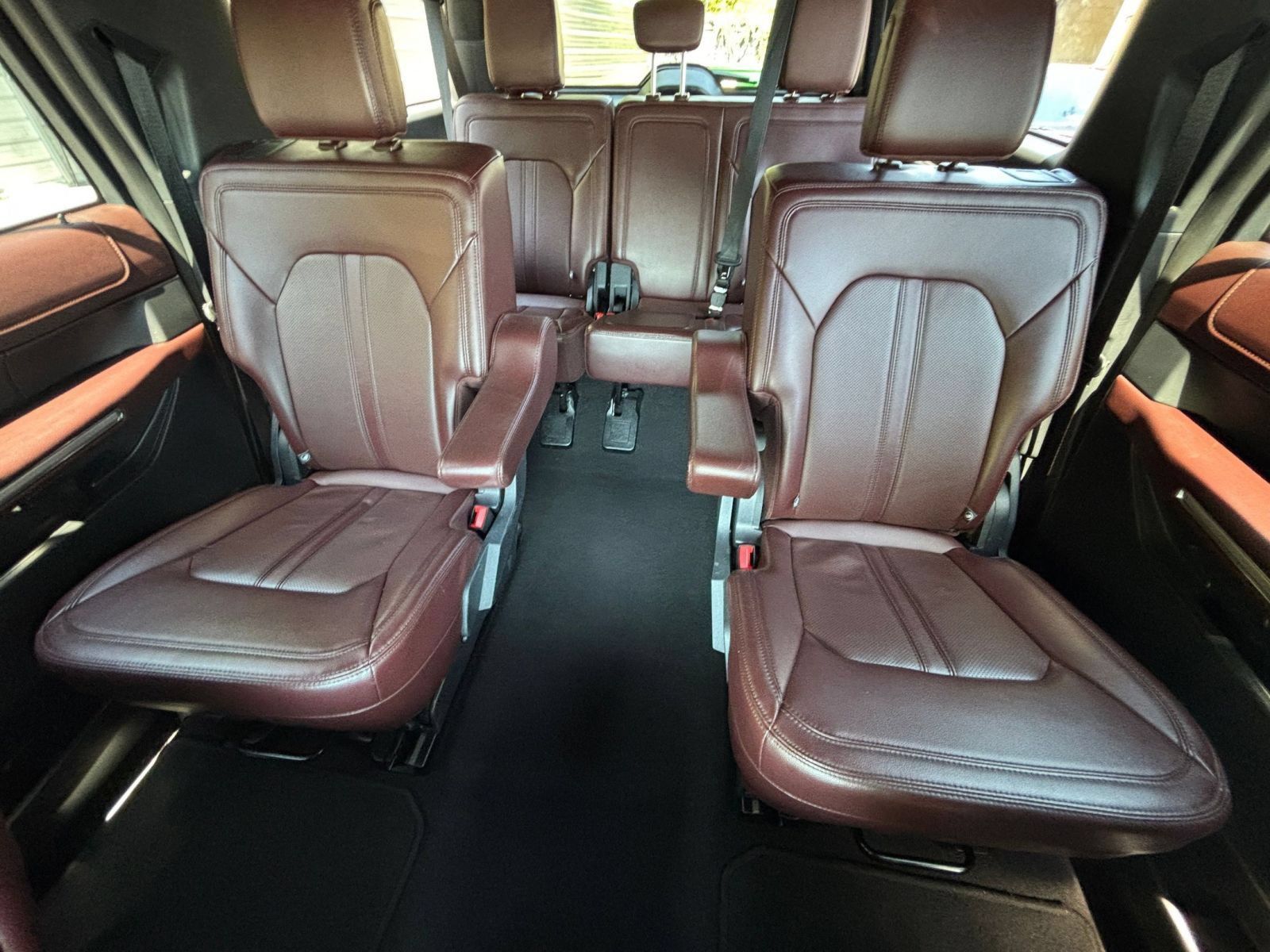 Used 2024 Ford Expedition Max Limited AWD/4WD image 38