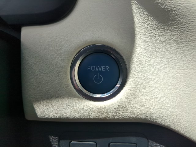 Used 2024 Toyota Tundra Capstone AWD/4WD image 35