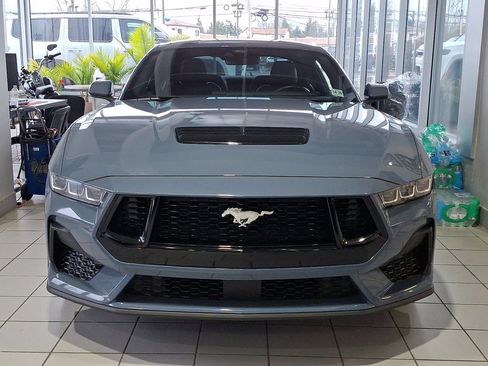 Used 2024 Ford Mustang GT Premium image 8