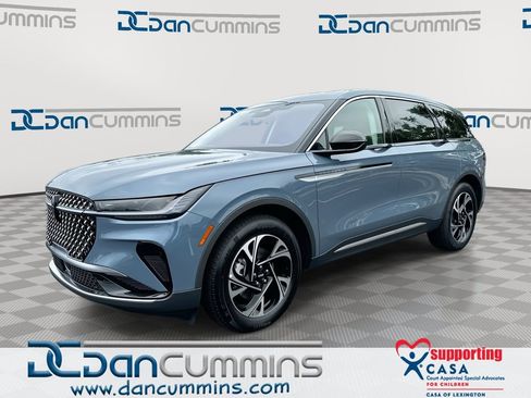 New 2025 Lincoln Nautilus Premier w/ Equipment Group 102A image 1