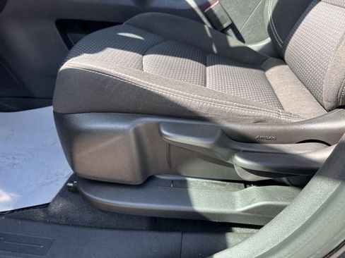 Used 2023 GMC Terrain SLE w/ Elevation Edition FWD image 11
