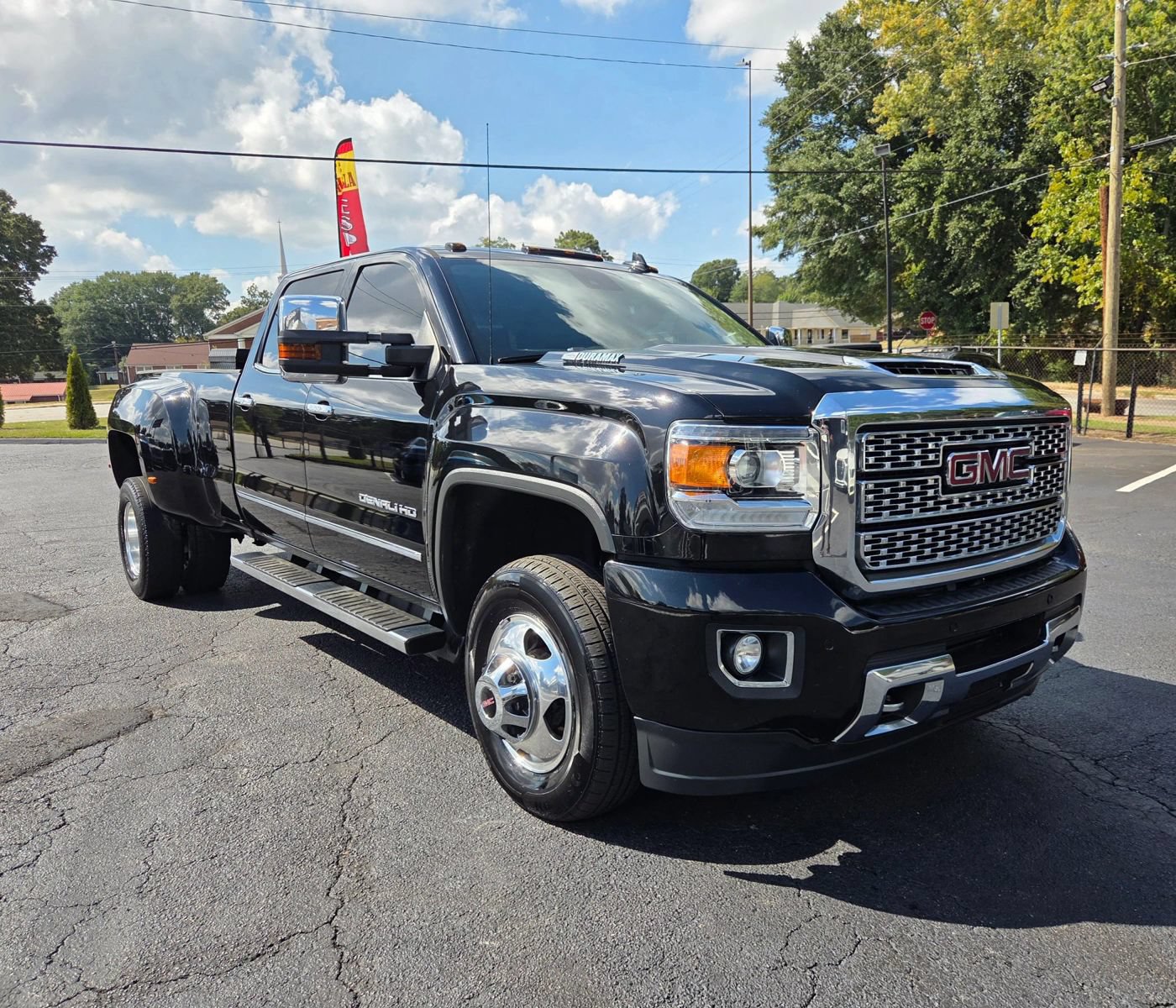 Used 2019 GMC Sierra 3500 Denali w/ Duramax Plus Package AWD/4WD image 4
