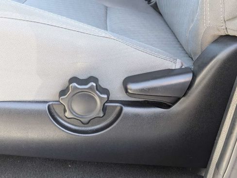 Used 2021 Toyota Tacoma SR RWD image 16