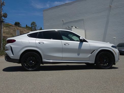 New 2027 BMW X6 xDrive40i w/ Premium Package AWD/4WD image 3