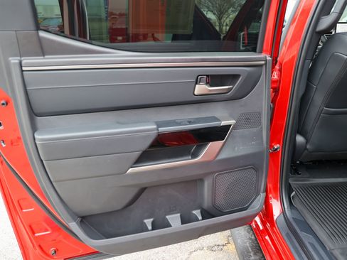 Used 2025 Toyota Tundra Limited image 38