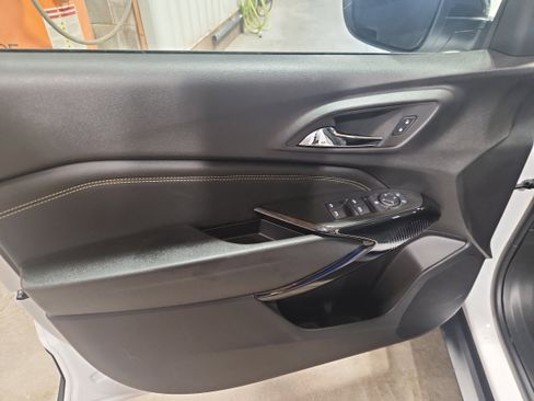 New 2025 Chevrolet Trax ACTIV w/ Sunroof Package image 11