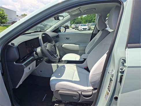 Certified 2026 Hyundai Kona SE AWD/4WD image 10