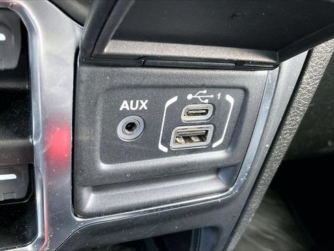 Certified 2024 Jeep Wrangler Unlimited Sahara AWD/4WD image 17