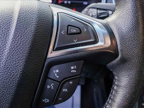 Used 2019 Ford Edge Titanium w/ Equipment Group 301A image 16