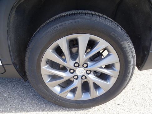 Used 2025 Buick Enclave AWD Preferred image 56