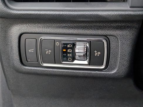 Used 2023 Lincoln Corsair AWD w/ Equipment Group 101A image 20