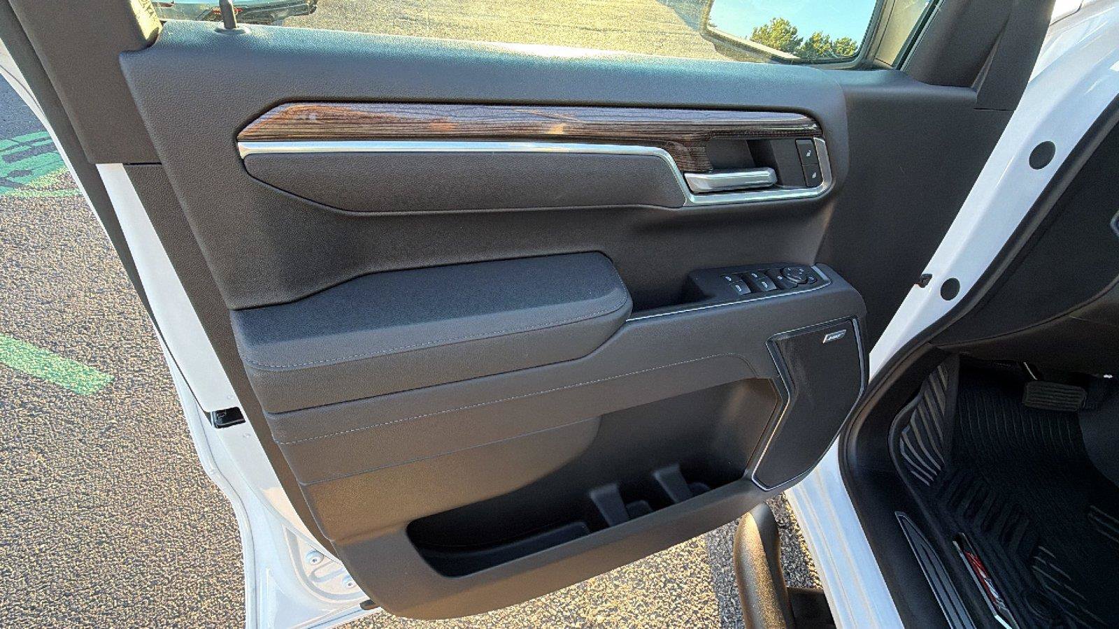 Used 2026 Chevrolet Silverado 1500 RST w/ Safety Package AWD/4WD image 11